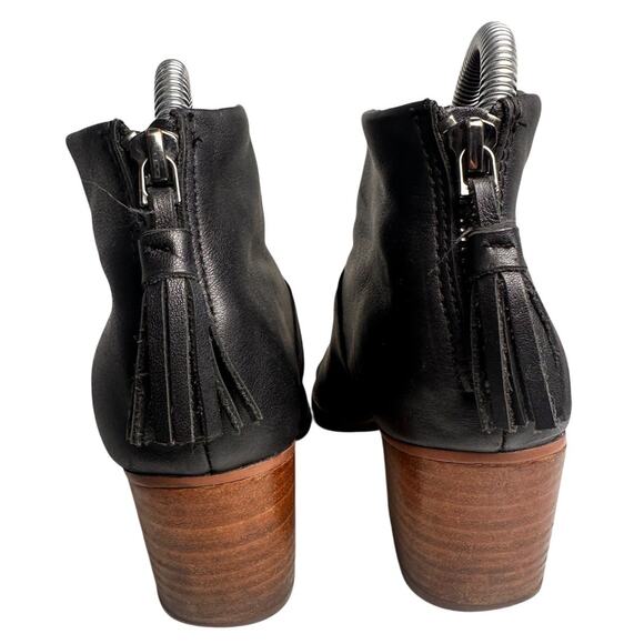 Toms Black Leather Leila Ankle Boots Booties Tassel Back Zip Western Women 6.5 - Picture 14 of 15